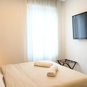 Qhouse Naples